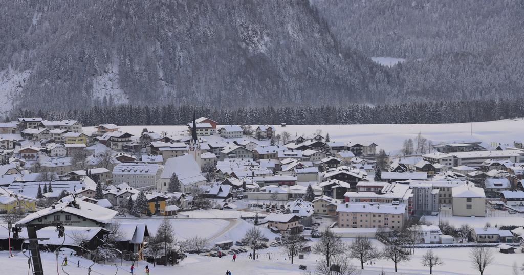 Hotel Goldener Stern Abtenau Exteriér fotografie